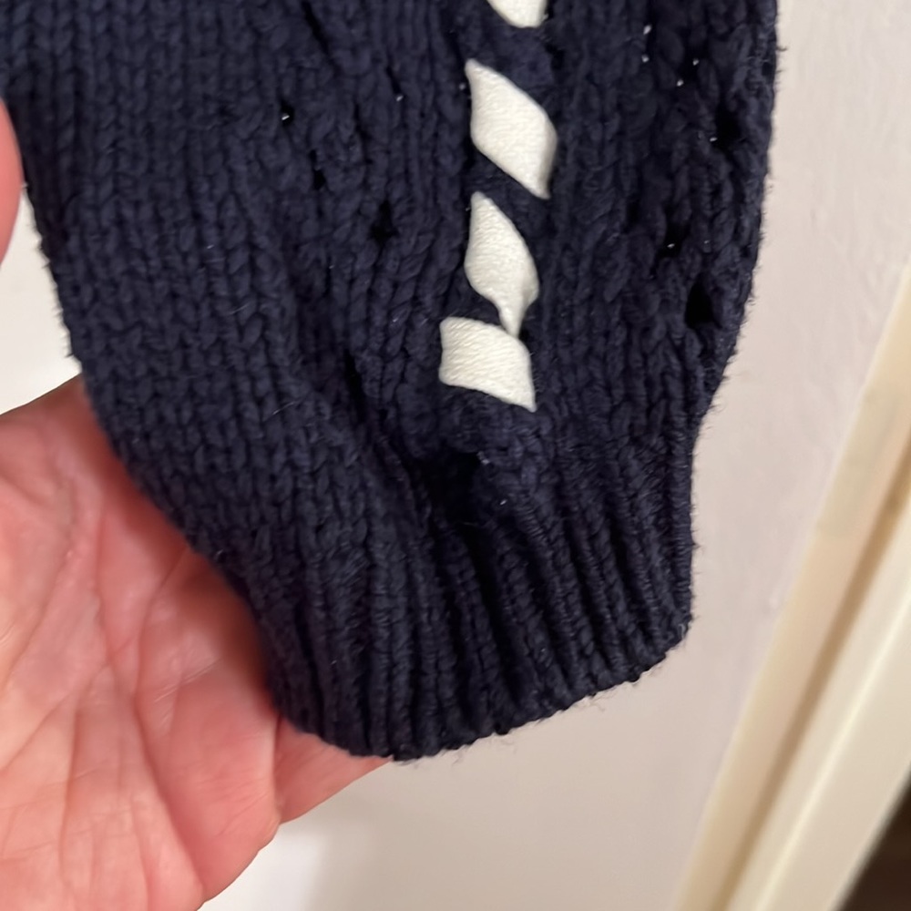 Michael Stars navy with white detail sweater - Picture 4 of 9